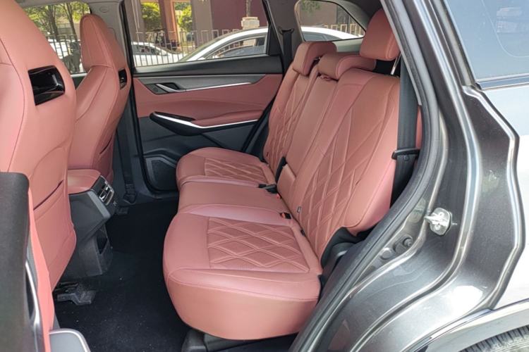 Used CHANGAN CS75 PLUS 2023 3rd Generation 1.5T Automatic Pilot Model Left Rear Seat