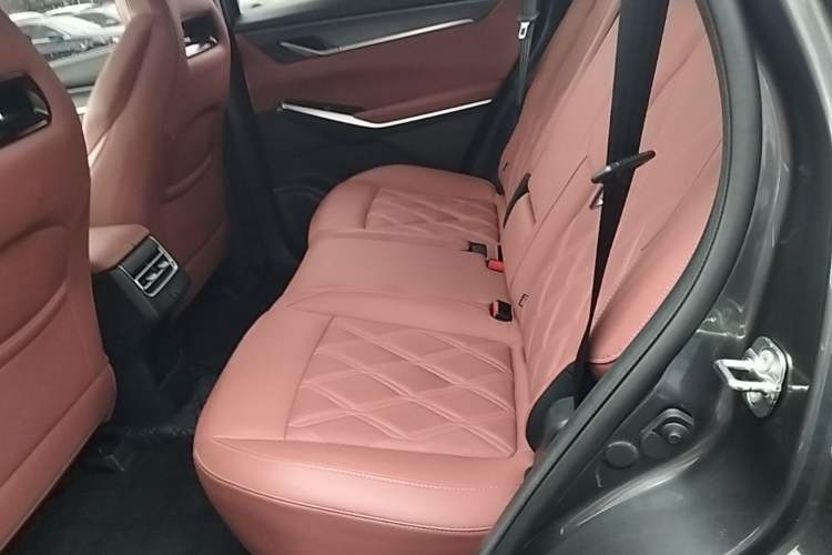 Used CHANGAN CS75 PLUS 2023 3rd Generation 1.5T Automatic Prestige Model Left Rear Seat