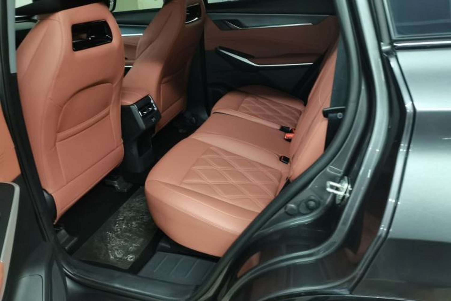 Used CHANGAN CS75 PLUS 2023 3rd Generation 1.5T Automatic Prestige Model Left Rear Seat