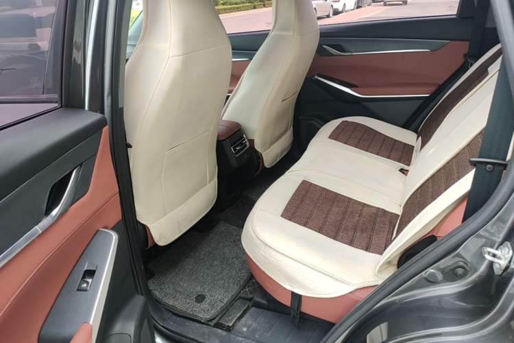 Used CHANGAN CS75 PLUS 2023 3rd Generation 1.5T Automatic Prestige Model Left Rear Seat