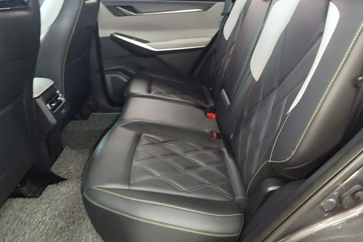 Used CHANGAN CS75 PLUS 2023 3rd Generation 1.5T Automatic Prestige Model Left Rear Seat