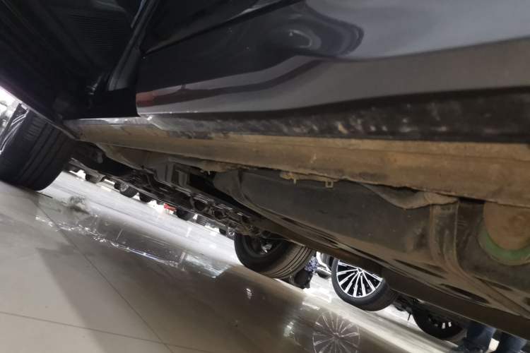 Used CHANGAN CS75 PLUS 2023 3rd Generation 1.5T Automatic Prestige Model Left Side Sill