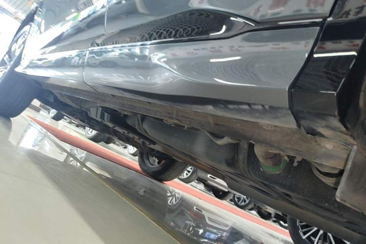 Used CHANGAN CS75 PLUS 2023 3rd Generation 1.5T Automatic Prestige Model Left Side Sill