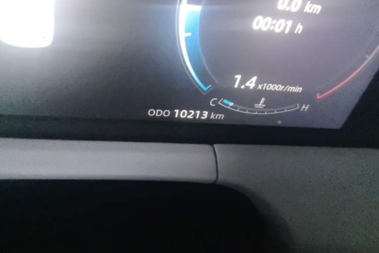 Used CHANGAN CS75 PLUS 2023 3rd Generation 1.5T Automatic Prestige Model Odometer Close Up