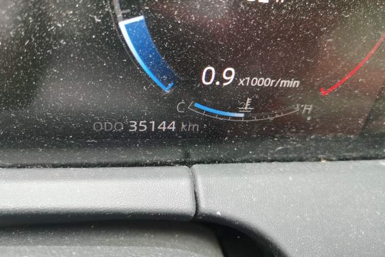 Used CHANGAN CS75 PLUS 2023 3rd Generation 2.0T Automatic Flagship Model Odometer Close Up