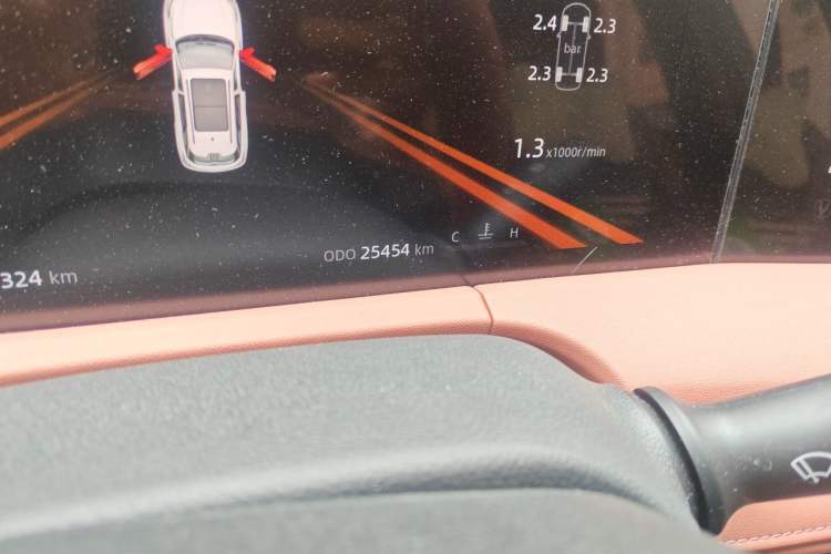 Used CHANGAN CS75 PLUS 2023 3rd Generation 1.5T Automatic Prestige Model Odometer Close Up