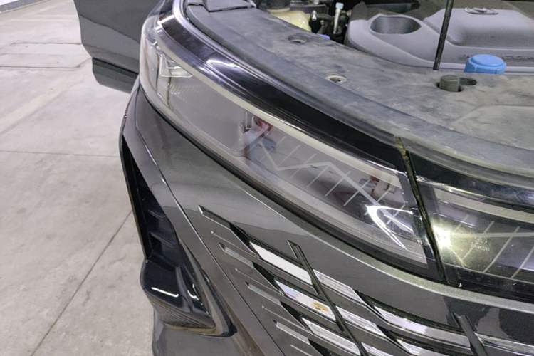 Used CHANGAN CS75 PLUS 2023 3rd Generation 1.5T Automatic Prestige Model Right Front Headlight