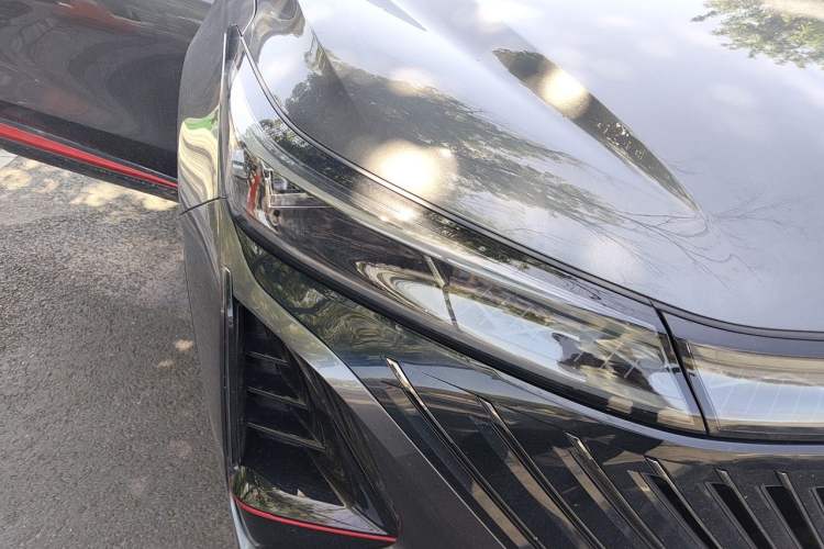 Used CHANGAN CS75 PLUS 2023 3rd Generation 1.5T Automatic Prestige Model Right Front Headlight