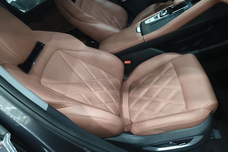 Used CHANGAN CS75 PLUS 2023 3rd Generation 1.5T Automatic Prestige Model Right Front Seat
