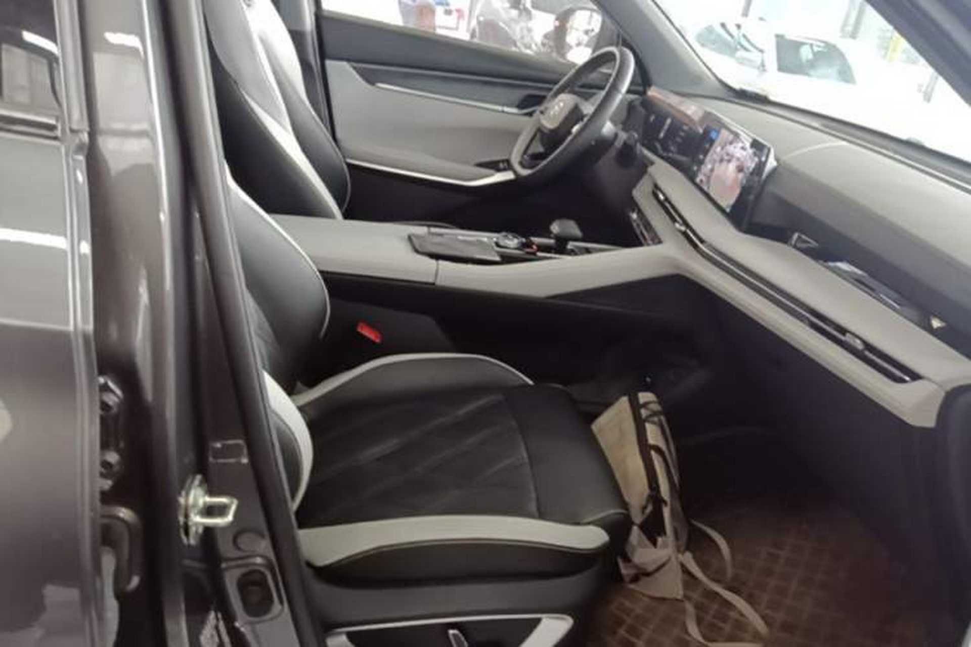 Used CHANGAN CS75 PLUS 2023 3rd Generation 1.5T Automatic Prestige Model Right Front Seat
