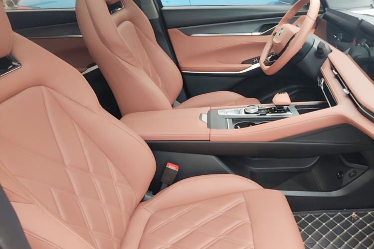 Used CHANGAN CS75 PLUS 2023 3rd Generation 1.5T Automatic Prestige Model Right Front Seat