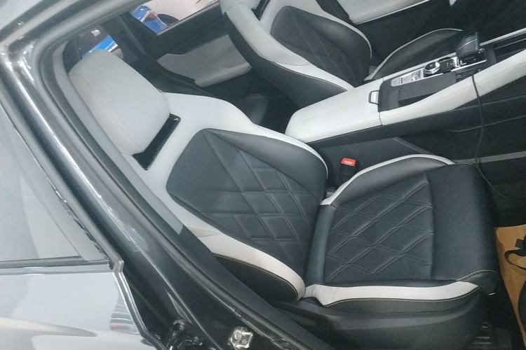 Used CHANGAN CS75 PLUS 2023 3rd Generation 1.5T Automatic Luxury Model Right Front Seat