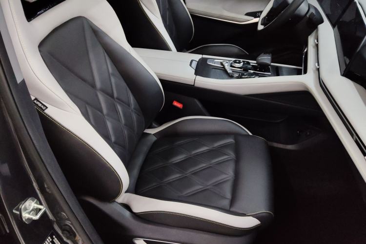 Used CHANGAN CS75 PLUS 2023 3rd Generation 1.5T Automatic Prestige Model Right Front Seat