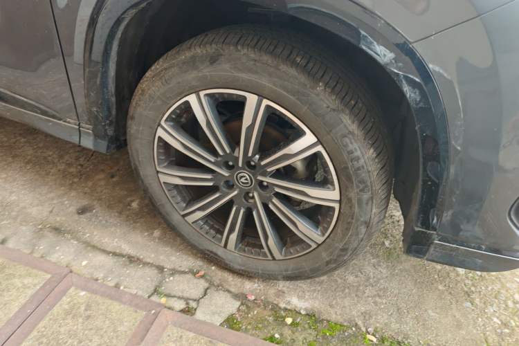 Used CHANGAN CS75 PLUS 2023 3rd Generation 1.5T Automatic Pilot Model Right Front Wheel Hub