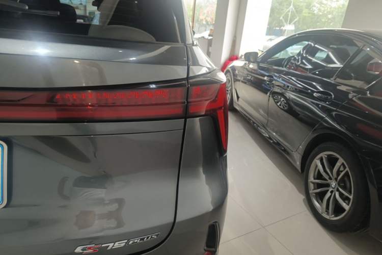 Used CHANGAN CS75 PLUS 2023 3rd Generation 1.5T Automatic Pilot Model Right Rear Taillight