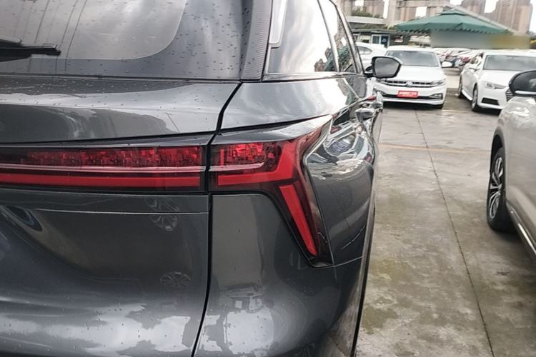 Used CHANGAN CS75 PLUS 2023 3rd Generation 1.5T Automatic Prestige Model Right Rear Taillight