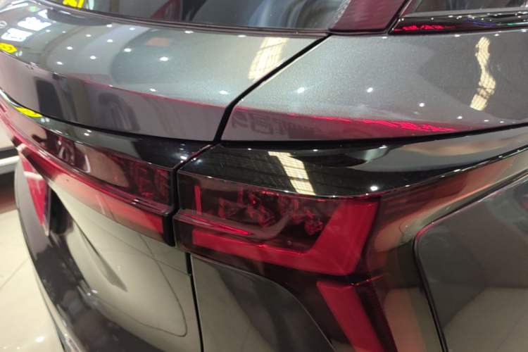 Used CHANGAN CS75 PLUS 2023 3rd Generation 1.5T Automatic Prestige Model Right Rear Taillight