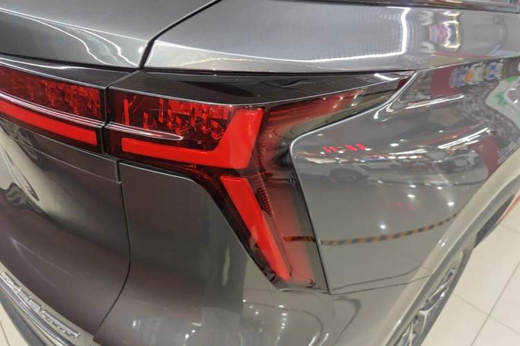 Used CHANGAN CS75 PLUS 2023 2nd Generation 1.5T Automatic Elite Version Right Rear Taillight