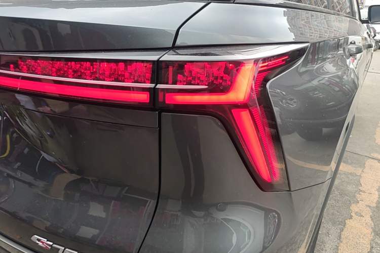 Used CHANGAN CS75 PLUS 2023 2nd Generation 1.5T Automatic Elite Version Right Rear Taillight