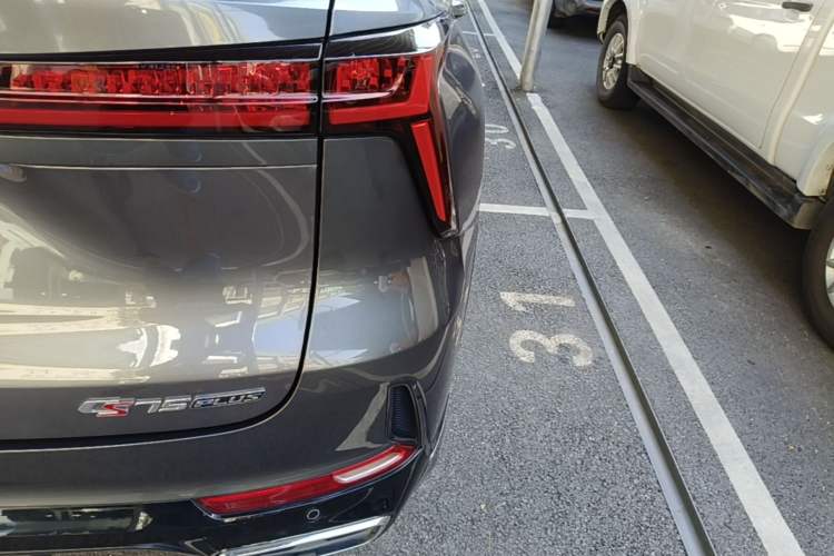 Used CHANGAN CS75 PLUS 2023 3rd Generation 1.5T Automatic Prestige Model Right Rear Taillight