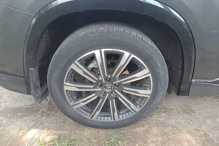 Used CHANGAN CS75 PLUS 2023 3rd Generation 1.5T Automatic Prestige Model Right Rear Wheel Hub