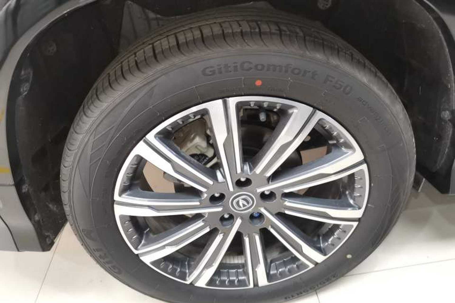 Used CHANGAN CS75 PLUS 2023 3rd Generation 1.5T Automatic Prestige Model Right Rear Wheel Hub