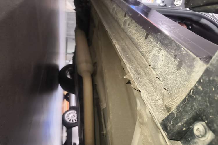 Used CHANGAN CS75 PLUS 2023 3rd Generation 1.5T Automatic Prestige Model Right Side Sill