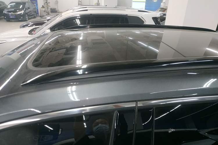 Used CHANGAN CS75 PLUS 2023 3rd Generation 1.5T Automatic Luxury Model Roof