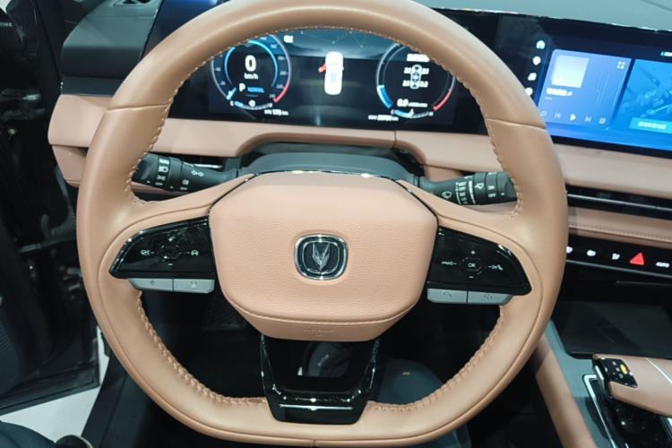 Used CHANGAN CS75 PLUS 2023 3rd Generation 1.5T Automatic Prestige Model Steering Wheel