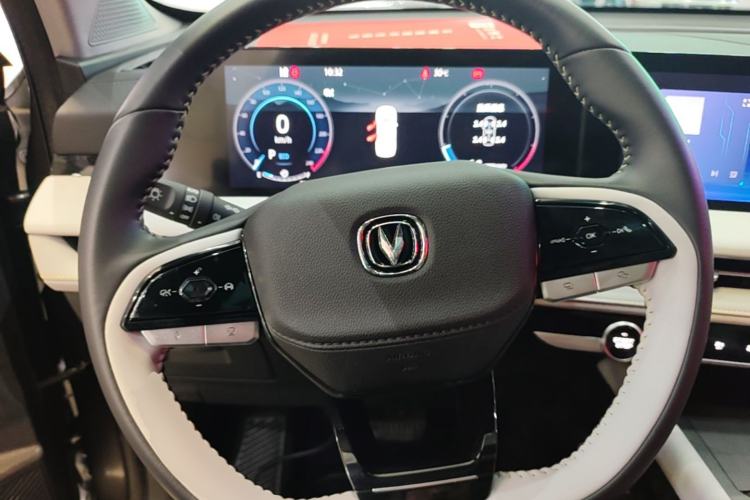 Used CHANGAN CS75 PLUS 2023 3rd Generation 1.5T Automatic Prestige Model Steering Wheel