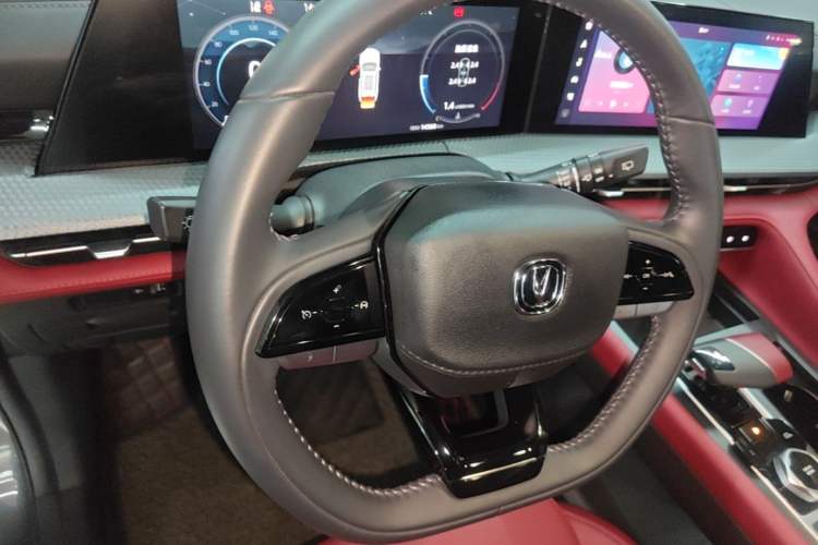 Used CHANGAN CS75 PLUS 2023 2nd Generation 1.5T Automatic Elite Version Steering Wheel