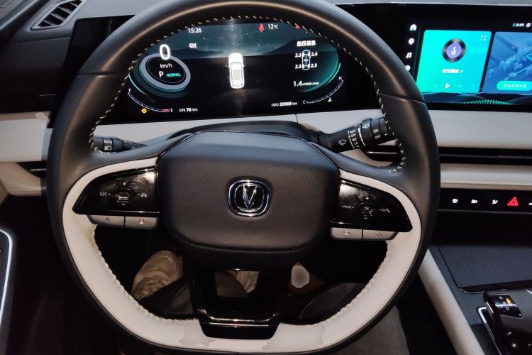Used CHANGAN CS75 PLUS 2023 3rd Generation 1.5T Automatic Prestige Model Steering Wheel