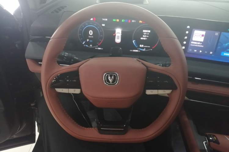 Used CHANGAN CS75 PLUS 2023 3rd Generation 2.0T Automatic Flagship Model Steering Wheel