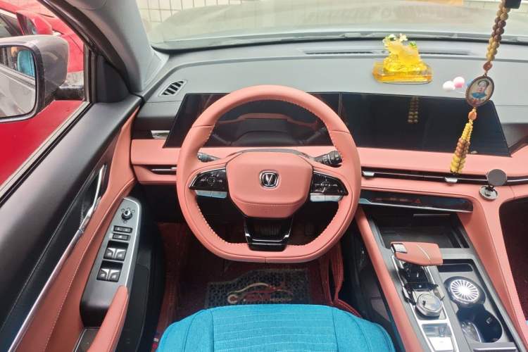 Used CHANGAN CS75 PLUS 2023 3rd Generation 1.5T Automatic Prestige Model Steering Wheel