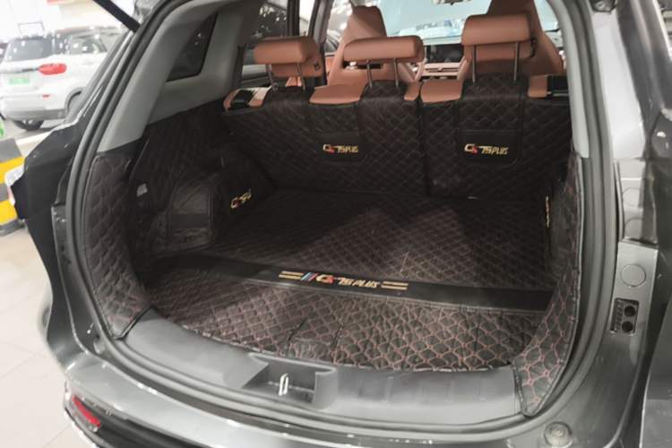 Used CHANGAN CS75 PLUS 2023 3rd Generation 1.5T Automatic Prestige Model Trunk
