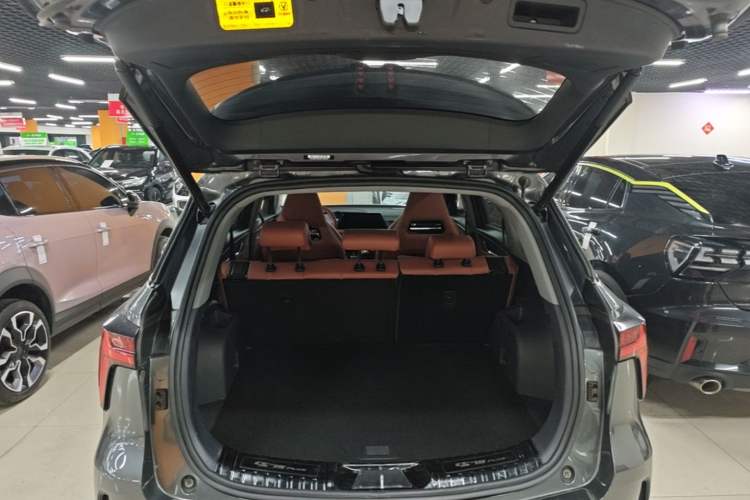 Used CHANGAN CS75 PLUS 2023 3rd Generation 1.5T Automatic Prestige Model Trunk