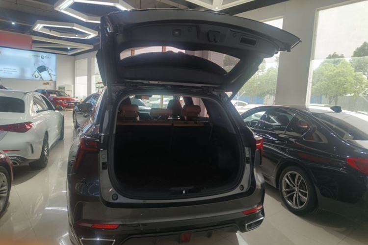 Used CHANGAN CS75 PLUS 2023 3rd Generation 1.5T Automatic Pilot Model Trunk