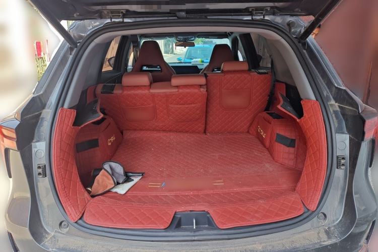 Used CHANGAN CS75 PLUS 2023 3rd Generation 1.5T Automatic Prestige Model Trunk