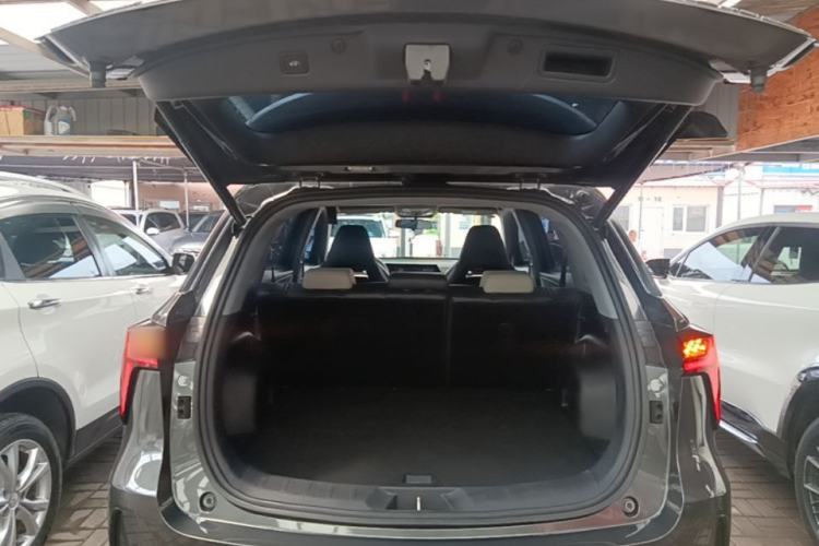 Used CHANGAN CS75 PLUS 2023 3rd Generation 1.5T Automatic Prestige Model Trunk