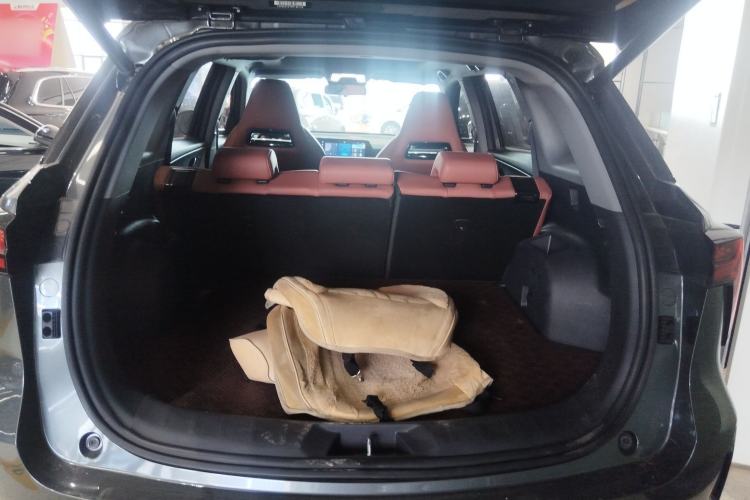 Used CHANGAN CS75 PLUS 2023 3rd Generation 1.5T Automatic Prestige Model Trunk