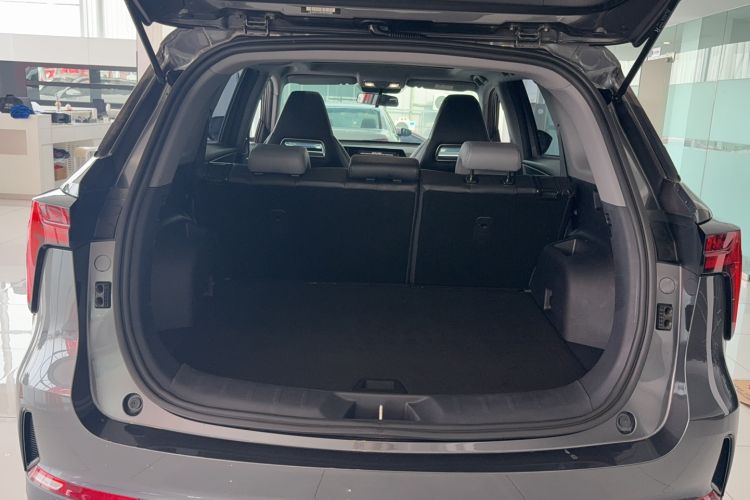 Used CHANGAN CS75 PLUS 2023 2nd Generation 1.5T Automatic Elite Version Trunk