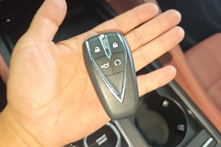 Used CHANGAN CS75 PLUS 2023 3rd Generation 1.5T Automatic Prestige Model Vehicle Key
