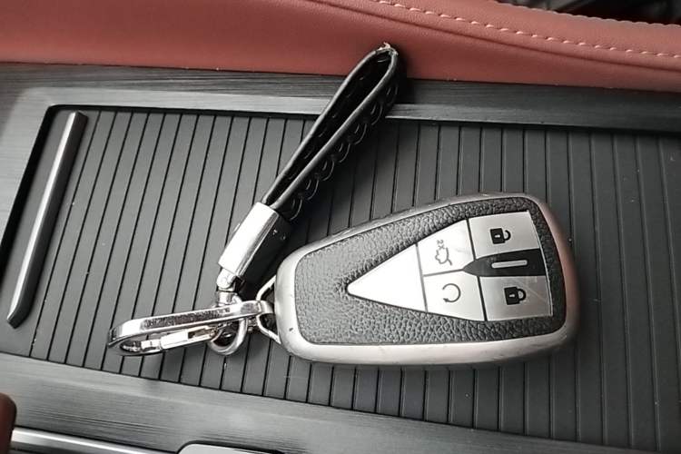 Used CHANGAN CS75 PLUS 2023 3rd Generation 1.5T Automatic Prestige Model Vehicle Key