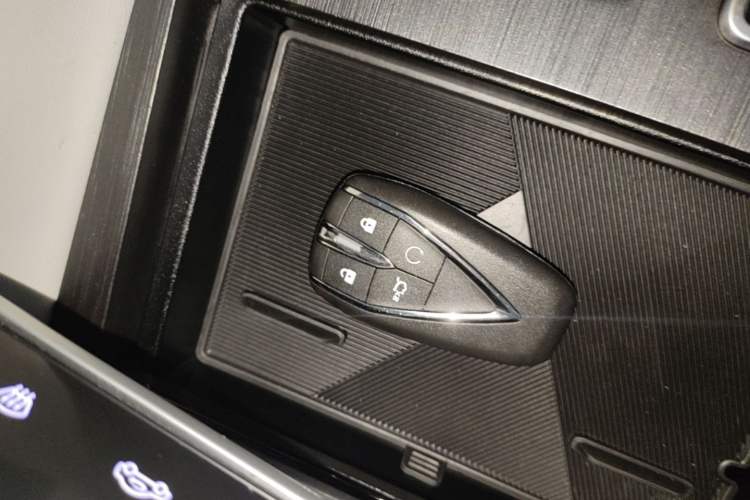 Used CHANGAN CS75 PLUS 2023 3rd Generation 1.5T Automatic Prestige Model Vehicle Key
