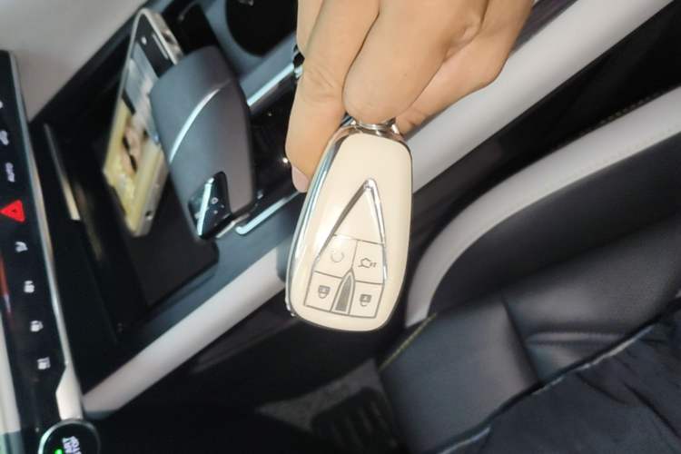 Used CHANGAN CS75 PLUS 2023 3rd Generation 1.5T Automatic Prestige Model Vehicle Key