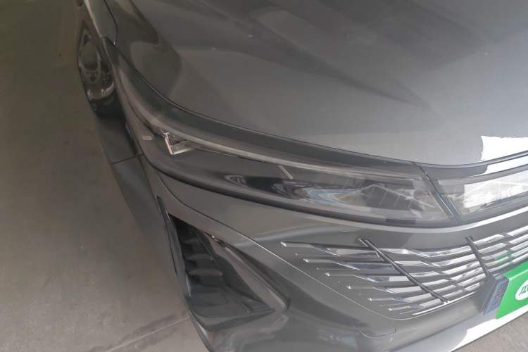 Used CHANGAN CS75 PLUS 2023 3rd Generation 1.5T Automatic Prestige Model Right Front Headlight