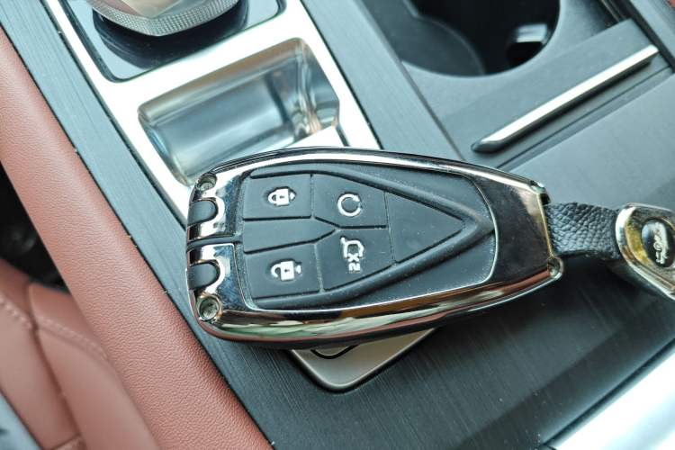 Used CHANGAN CS75 PLUS 2023 3rd Generation 1.5T Automatic Prestige Model Interior 1