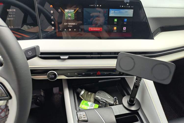 Used CHANGAN CS75 PLUS 2023 3rd Generation 1.5T Automatic Prestige Model Audio And AC Panel