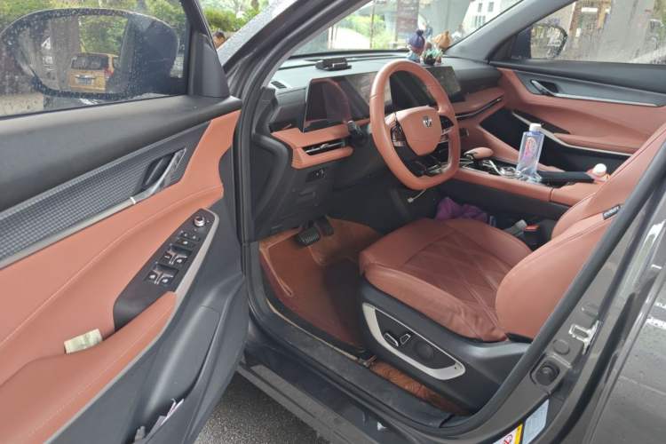 Used CHANGAN CS75 PLUS 2023 3rd Generation 1.5T Automatic Luxury Model Driver Seat