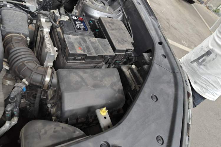 Used CHANGAN CS75 PLUS 2023 3rd Generation 1.5T Automatic Luxury Model Engine Bay Left